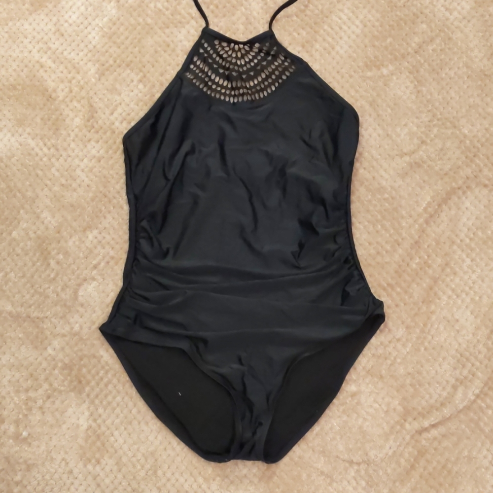 One piece slimming black swimsuit